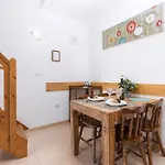 شقة Home2book Breezy Palm View Duplex With Pool