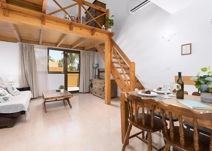 Home2book Breezy Palm View Duplex With Pool * קורלחו