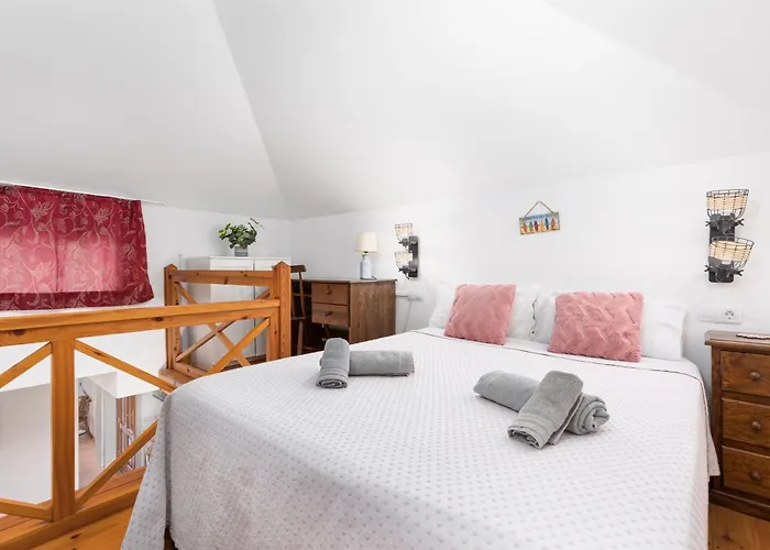 Home2book Breezy Palm View Duplex With Pool דירה